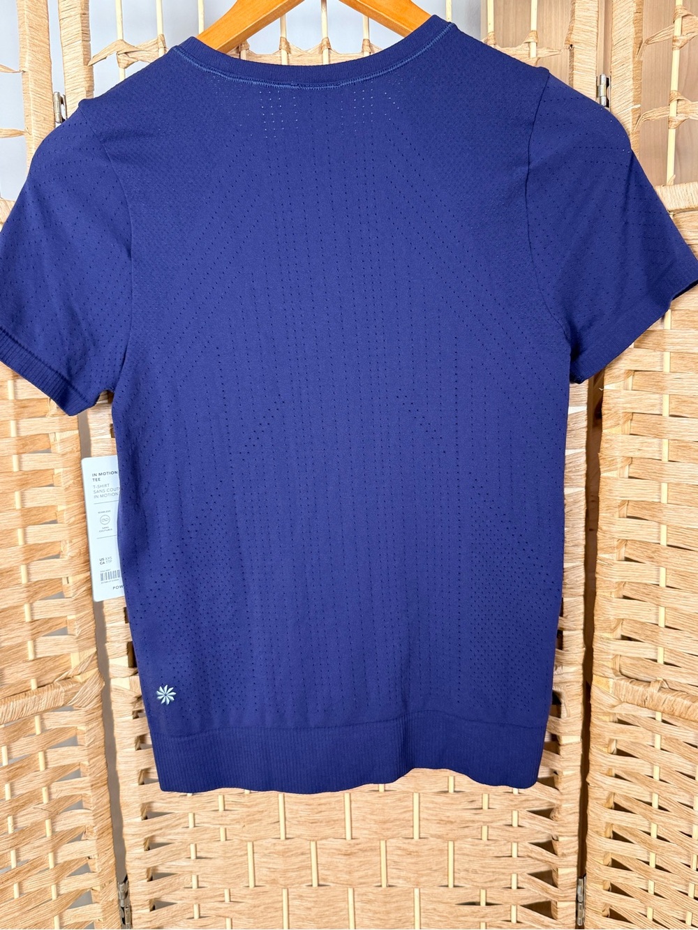 NWT Athleta In Motion Seamless Tee Size XXS Navy Blue - Picture 2 of 6